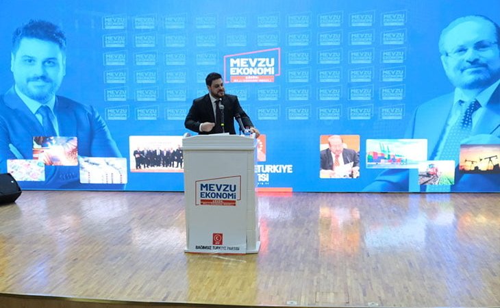 Genç liderden siyasi gündeme tarihi ayar…