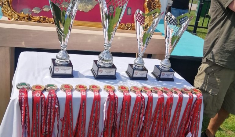 15. Şile Yağlı Güreşlerini Yerinde İzledik