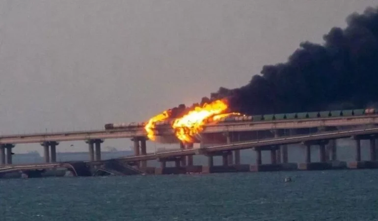 KIRIM-RUSYA ARASINDAKİ KERÇ KÖPRÜSÜ’NE SALDIRI YAPILDI
