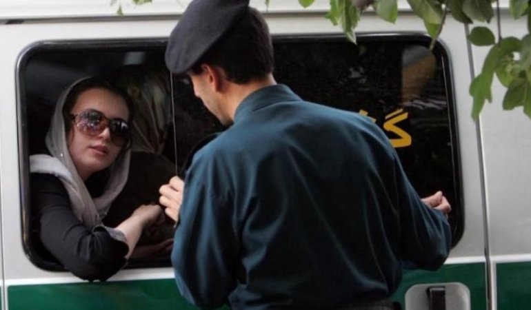 İran’da Yeni Dönem: İrşad Devriyesi Kaldırıldı