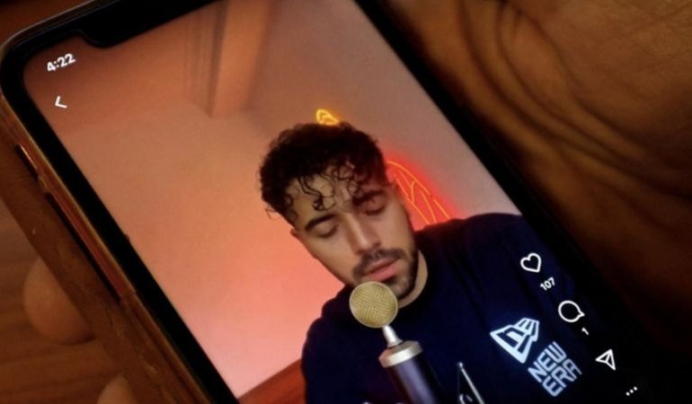 Shervin Hajipour Grammy Ödülü Aldı! İran’da Masha Amini Protestolarının Sembol Şarkısının Bestecisi…