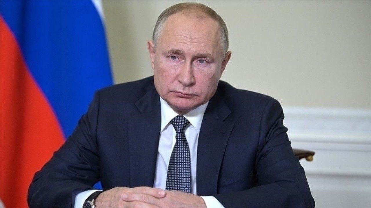 putin-qCei_cover
