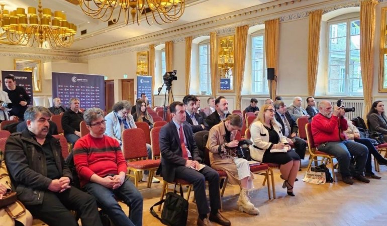 Cezmi Doğaner, İktidarın Avrupa’da Saray Toplantıları Yaptığını Açıkladı