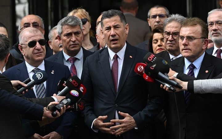 En İyi Çıkış Yapan Siyasetçi, ATA İttifakı’nın Cumhurbaşkanı Adayı SİNAN OĞAN 2. Tur İçin Odak Noktası Olabilir