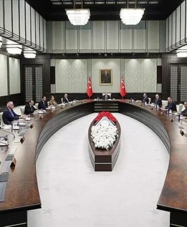 CANVya8ojUCxVJ73FK1jJw