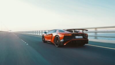 Lamborgini yeni modeliyle takipçilerini hayran bıraktı Ünlü dizi oyuncusu, sosyal medyada yarattığı etkileyici paylaşımıyla büyük bir
