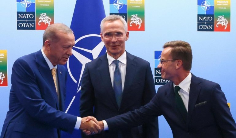 Türkiye, İsveç’in NATO’ya Üye Olmasını Kabul Etti