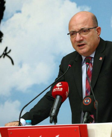 ilhan-cihaner-den-adaylik-sorusuna-yanit-moda-deyim-ile-sorumluluk-aliriz