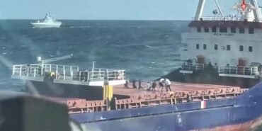 64db4e9b470a9b17b470bd39