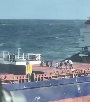 64db4e9b470a9b17b470bd39