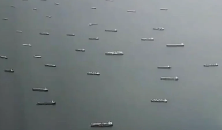 kuresel-ticarette-tehlike-canlari-caliyor-kuraklik-panama-kanalini-vurdu-gemiler-korfeze-demir-atti