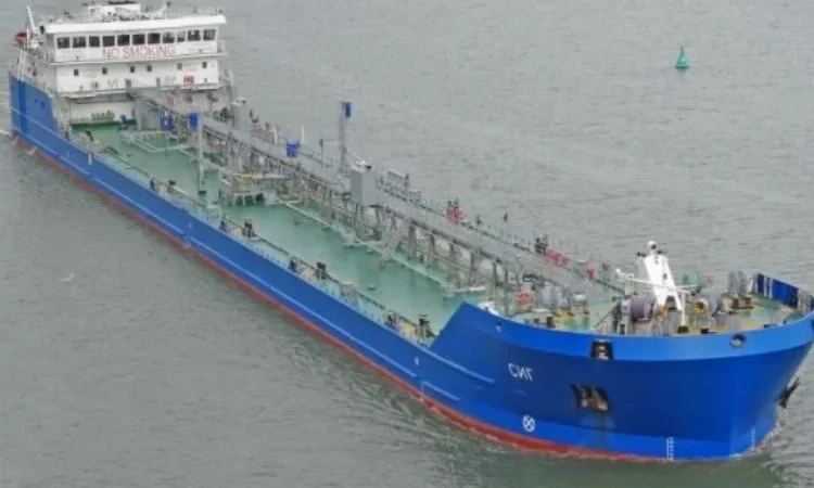 Ukrayna, Rus tankerine saldırı düzenledi