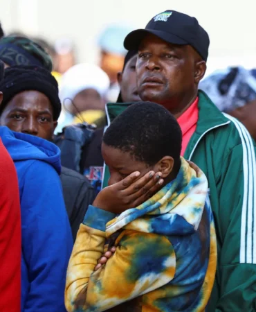 2023-08-31T074532Z_1485403203_RC2VY2AM2113_RTRMADP_3_JOHANNESBURG-FIRE-1693470659