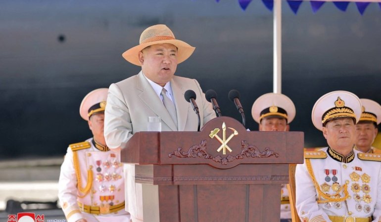 Kuzey Kore lideri Kim Jong Un, ilk “operasyonel nükleer denizaltısını” geliştirdiklerini duyurdu