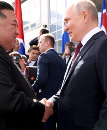 aa-20230913-32137354-32137347-rusya-devlet-baskani-putin-kuzey-kore-lideri-kim-ile-bir-araya-geldi