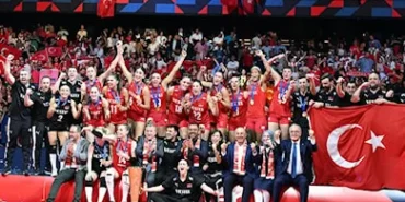 canli-izle-turkiye-sirbistan-final-maci-filenin-sultanlari-a-milli-kadin-voleybol-takimi-1
