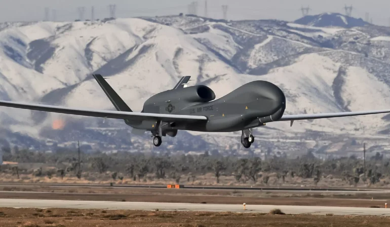 ABD’ye ait RQ-4B Global Hawk İHA’sı, Karadeniz’de alarm verdi