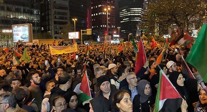 Arap ülkelerinde İsrail’in Gazze’deki hastane katliamı protestoları: Ürdün’de İsrail Büyükelçiliği ateşe verildi!