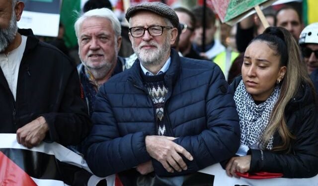 Londra’da eski İşçi Partisi lideri Jeremy Corbyn, Filistin’e destek yürüyüşüne katıldı. 300 bin kişinin katıldığı…
