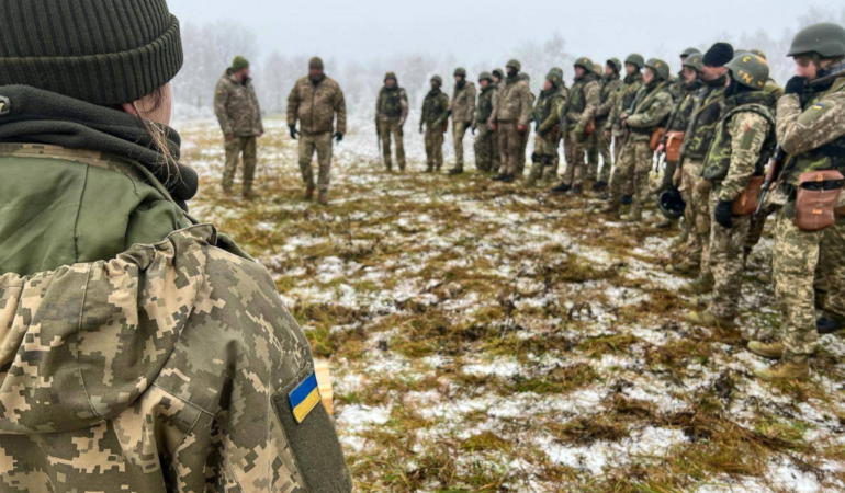 Ukrayna askerleri savunmada! Tanklarda mürettebat sıkıntısı, seferberlik talebi…