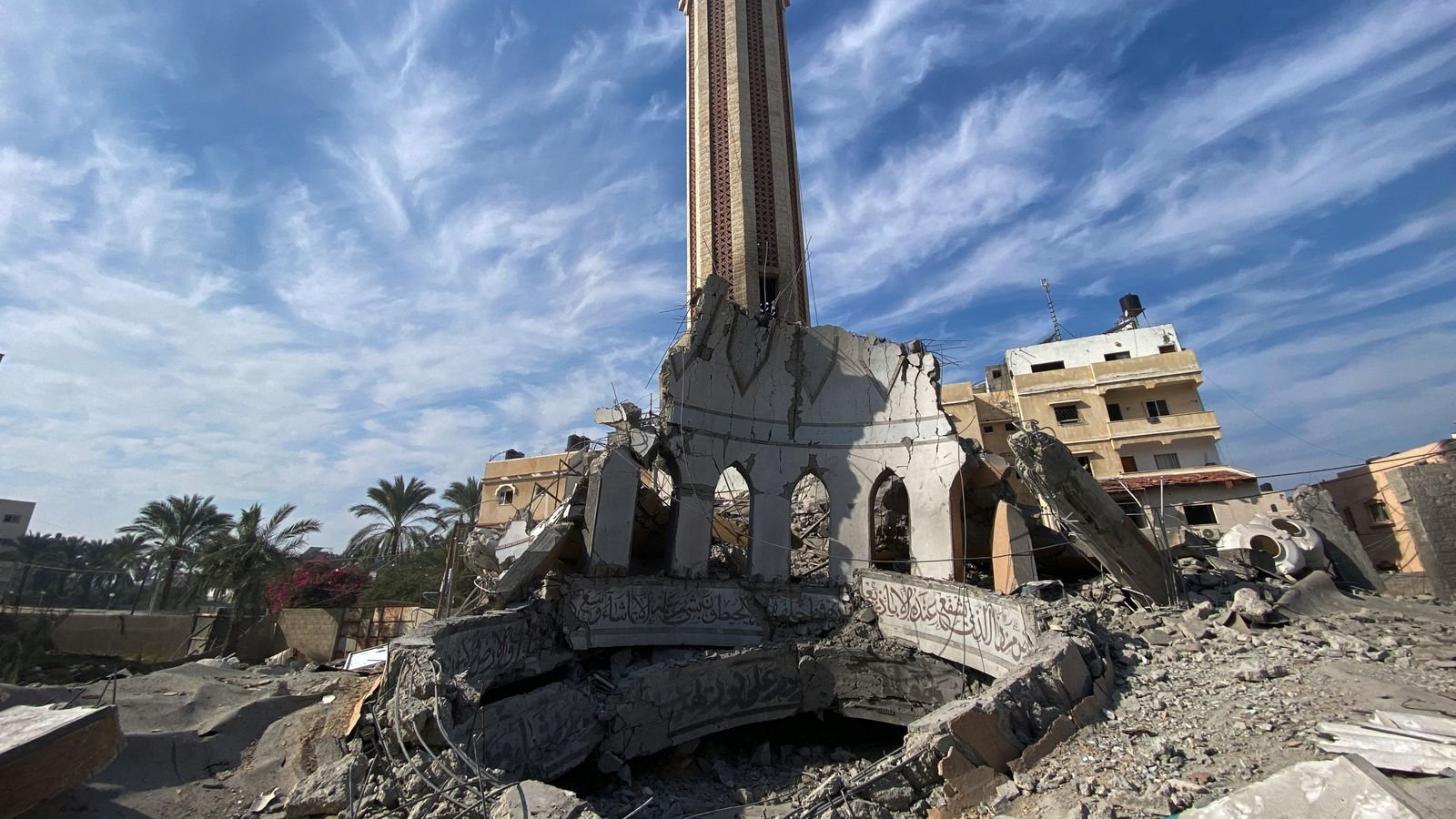 skynews-mosque-gaza_6387029