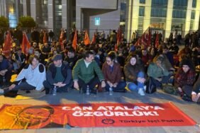 tip-can-atalay-icin-adliye-onunde-eylem-baslatti-1