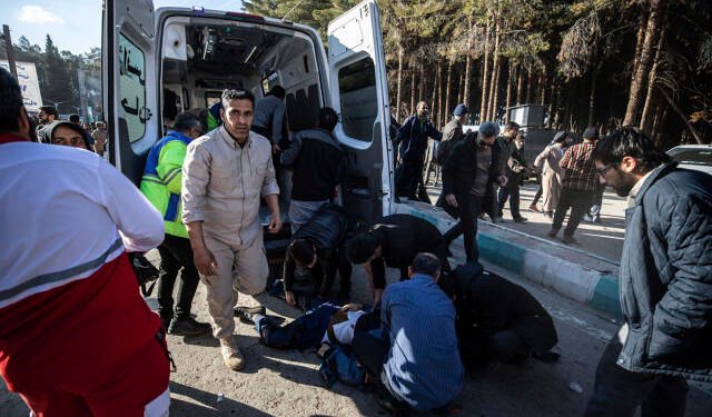 İran’ın öldürülen eski komutanı Süleymani’yi anma etkinliğindeki patlamalarda 103 kişi öldü