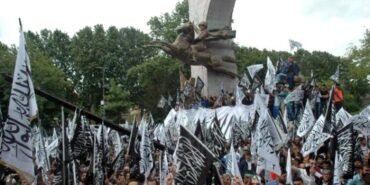 hizb-ut-tahrir-yaklasik-2-bin-kisinin-katildi-7433610_x_amp