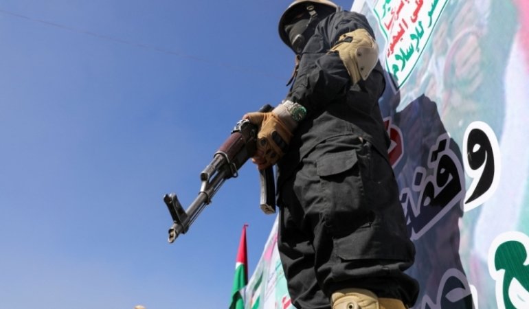 ABD ve İngiltere tarafından Yemen’in Hudeyde kentine saldırı düzenlendi