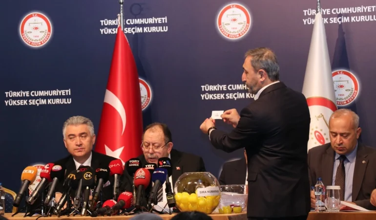 secime-katilacak-partilerin-oy-pusulasindaki-yerleri-belli-oldu