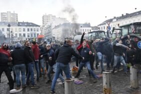 240201101652-01-brussels-farmer-protest-020124
