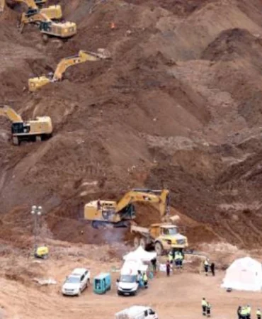 ilicte-emekcilere-siyanurlu-toprak-baskisi-ya-tasiyin-ya-da-istifa-edin