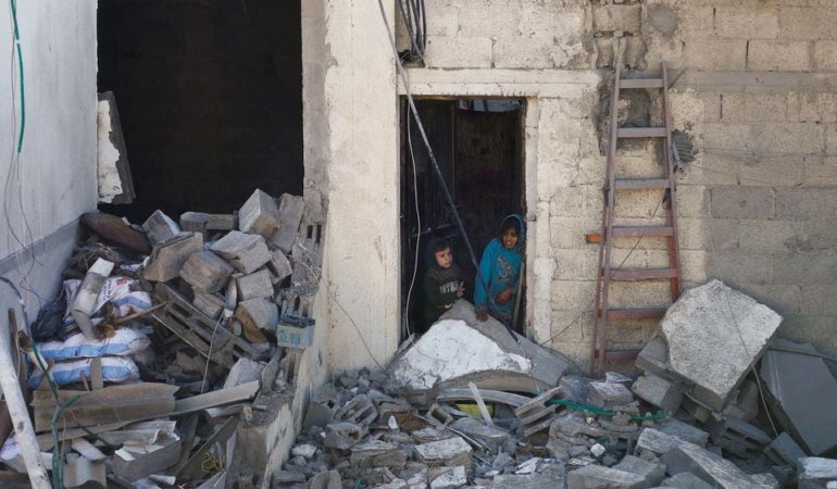 Hamas, Gazze’de 135 günlük ateşkes ve İsrail’in tamamen çekilmesini önerdi