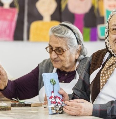 806x378-turkey-leading-country-in-elderly-care-expert-1570525285159