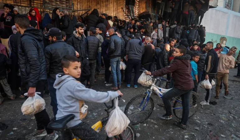 İsrail, BM ateşkes kararına rağmen Refah’a bombalıyor! Gazze’de sivil hedefler vuruluyor…