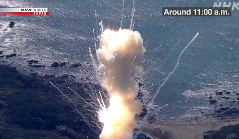 Japon firması Space One’ın Kairos roketi kalkıştan saniyeler sonra patladı
