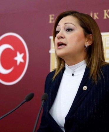 _dz4rvFeZEqw1km1wwNgDg