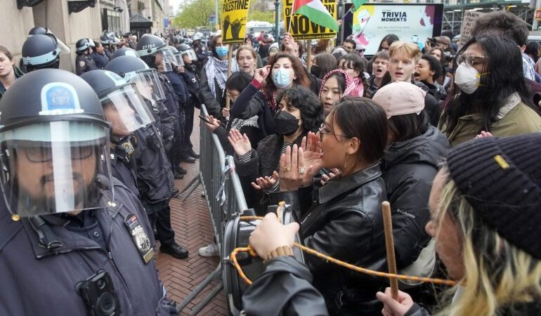 Kolombiya Üniversitesi’ndeki Filistin Protestosu sonrası 100’den fazla kişi tutuklandı
