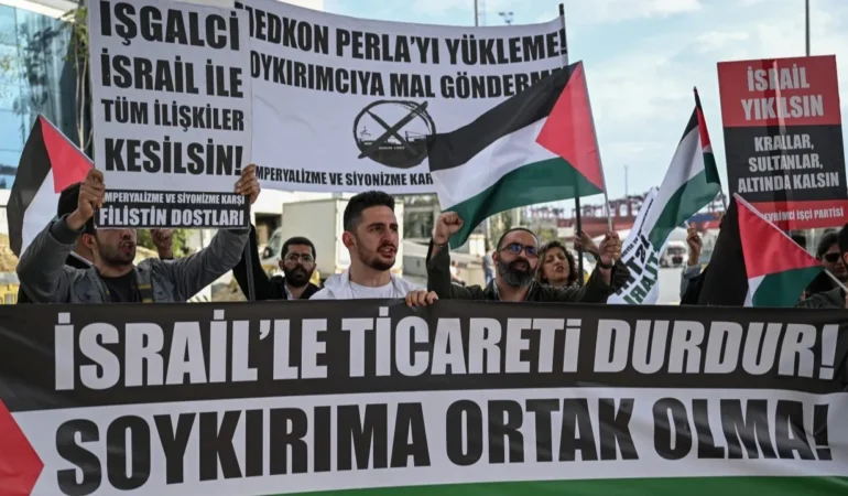 İstanbul’da “Gazze ile Ticaret” Protestosunun  ardından iki emniyet görevlisi açığa alındı