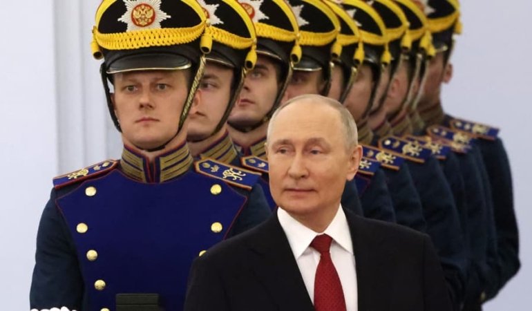 107411294-1715065801932-gettyimages-1258641000-RUS_Putin_Hosts_State_Awards_Ceremony_At_The_Grand_Kremlin_Palace