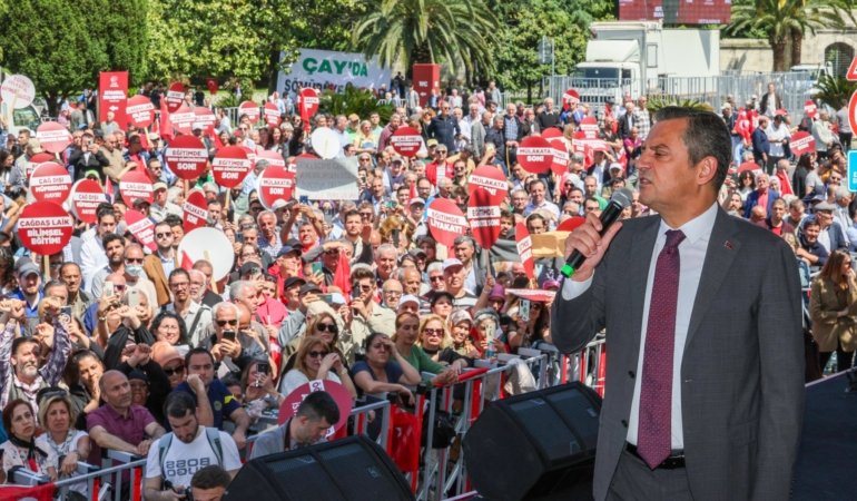 CHP lideri Özgür ÖZEL, Eğitim ve Emekli mitinglerinin ardından, Çay mitingi düzenleyeceklerini açıkladı
