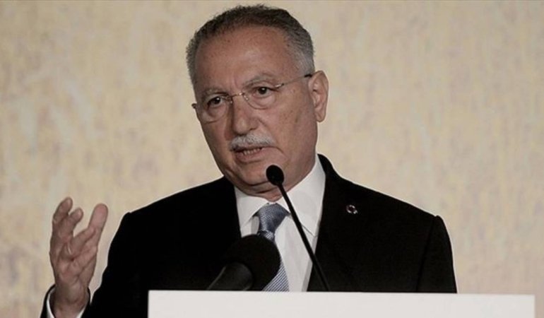 Muhalefetin eski Cumhurbaşkanı adayı Ekmeleddin İhsanoğlu’nun HİLAFET Çalıştayında konuşmasına tepki yağdı