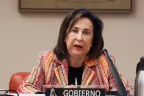 ministra-defensa-margarita-robles-comparece-congreso_98