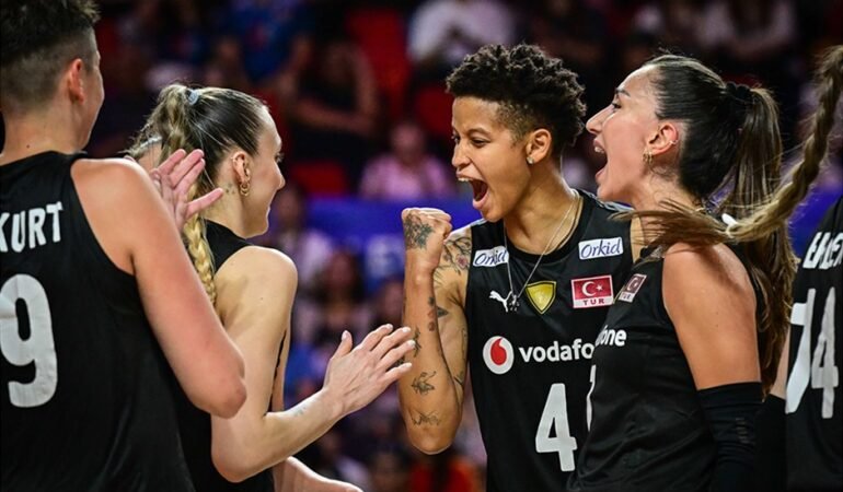 A Milli Kadın Voleybol Takımı, Tayland’ı 3-0 mağlup etti!