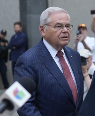 image_750x_6696e48d0ba1c