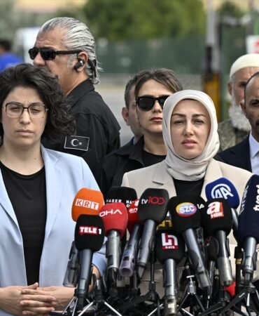 sinan-atesin-esi-ayse-atesten-durusmanin-ardindan-aciklama_633c579