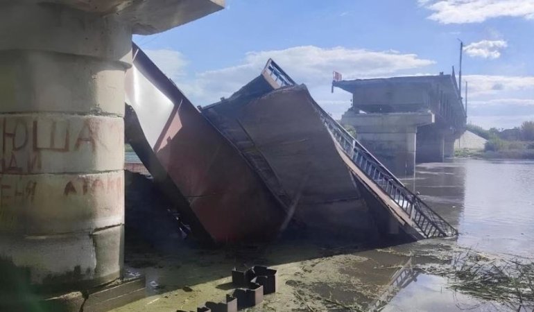 Rusya, Ukrayna’nın Kursk’taki köprüyü Batı’nın silahlarını kullanarak yıktığını söyledi. Ukrayna Rus topraklarında ilerliyor…