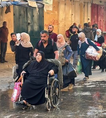 2024-10-22T071633Z_168086953_RC2GPAATIEDG_RTRMADP_3_ISRAEL-PALESTINIANS-GAZA-DISPLACED-BEIT-LAHIYA-1729597951