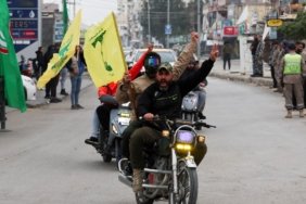 lebanon-hezbollah-supporters-celebrate-tyre-ceasefire-27-nov-2024-reuters