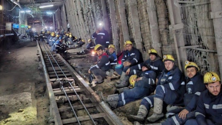 Ankara’da 500 Madenci, özelleştirmeye karşı kendilerini yeraltına kapatarak eylem başlattı!